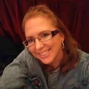 Meet your Posher, Melea